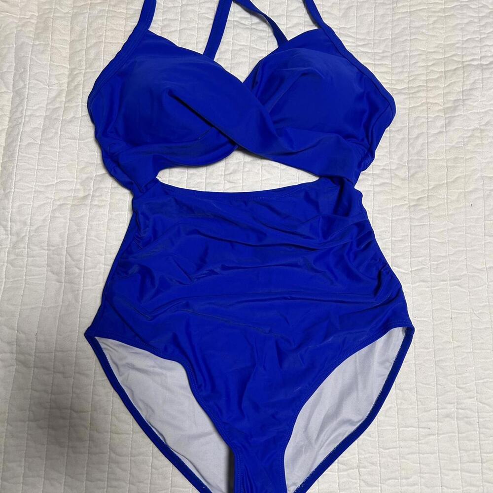 💙 Eomenie Blue Cutout One-Piece Swimsuit (M) 💙